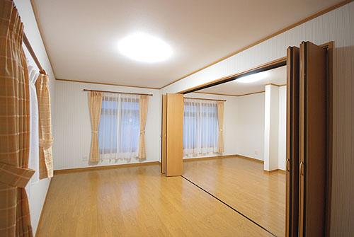 倉庫を子供部屋へリフォーム