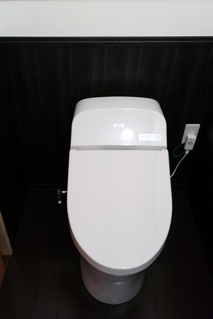 バリアフリー化と断熱で家族にやさしいトイレリフォーム