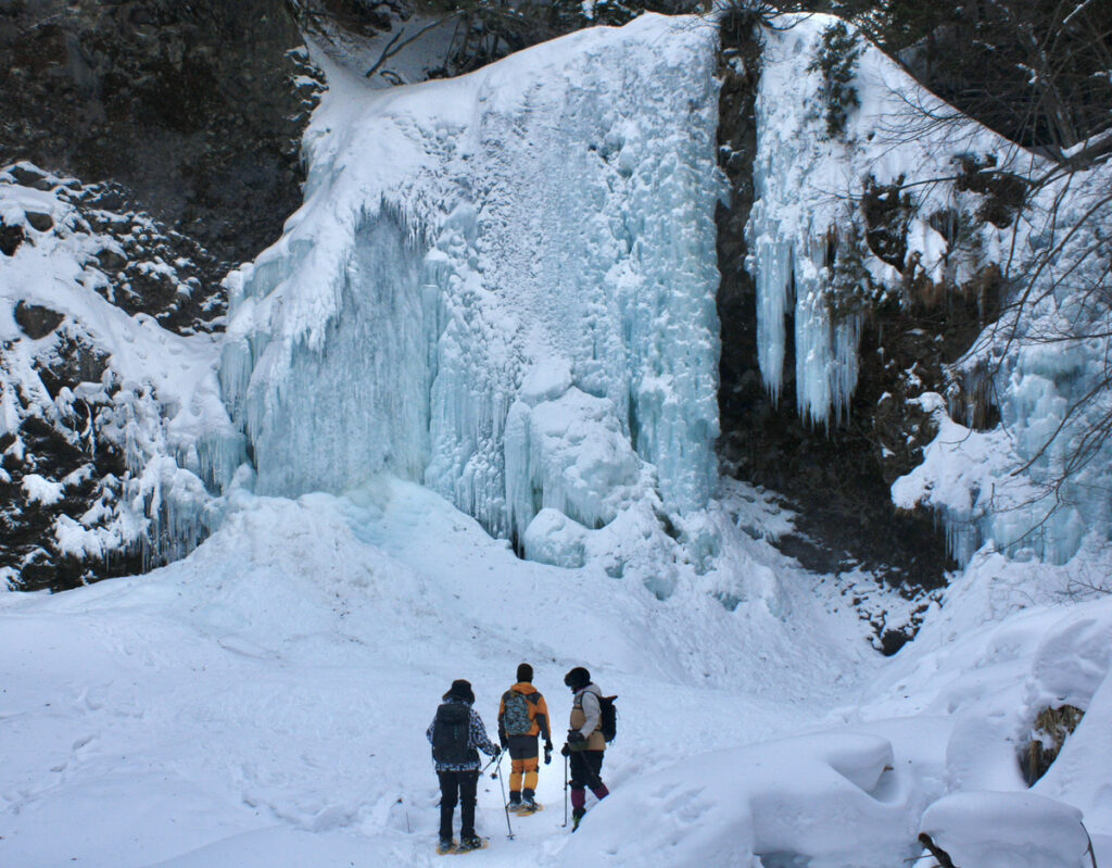 社内部活「山とサンプロ」で、乗鞍スノーシューツアーへ！